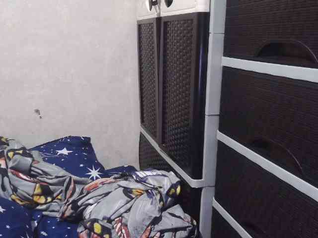 Cassiee webcam