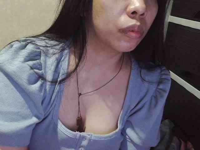Cassiee webcam