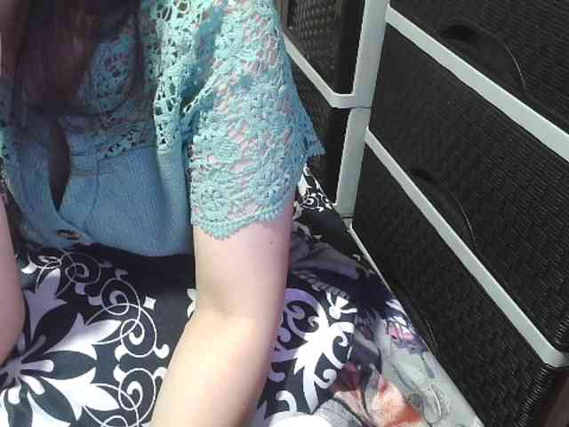 Cassiee webcam