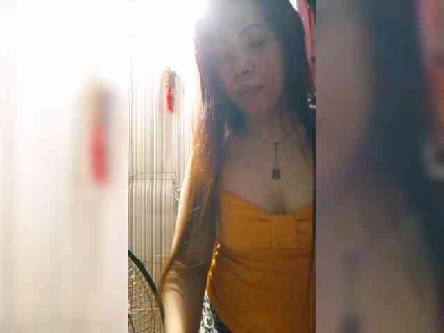 Cassiee webcam