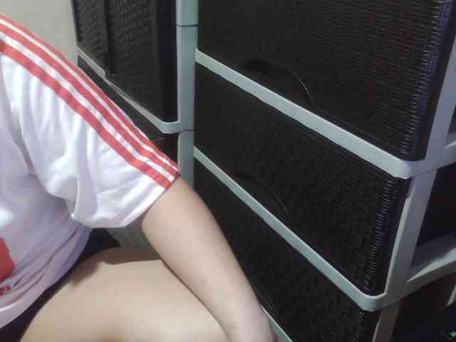 Cassiee webcam