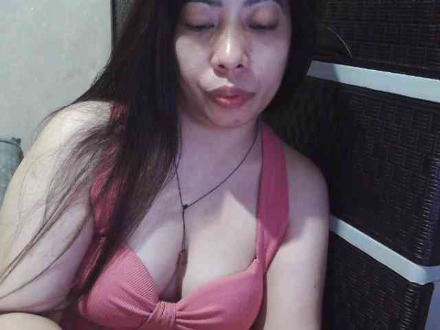 Cassiee webcam
