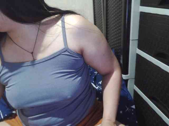 Cassiee webcam