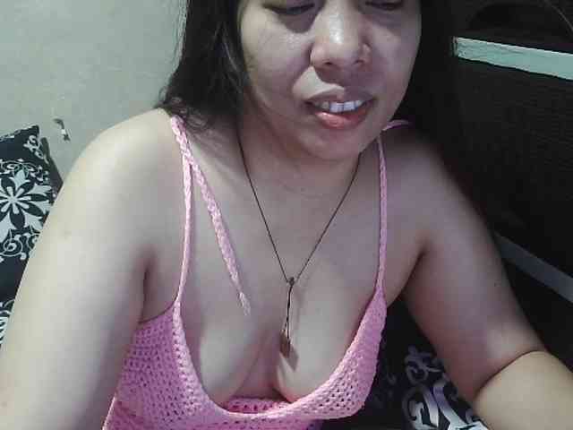 Cassiee webcam