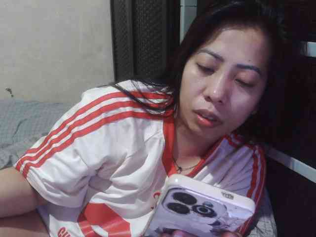 Cassiee webcam