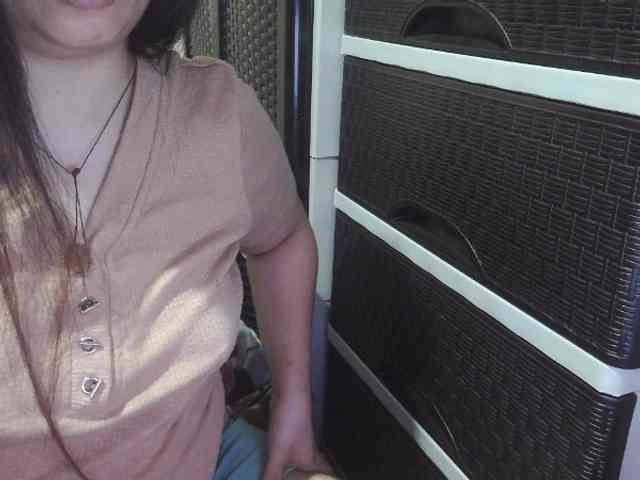 Cassiee webcam