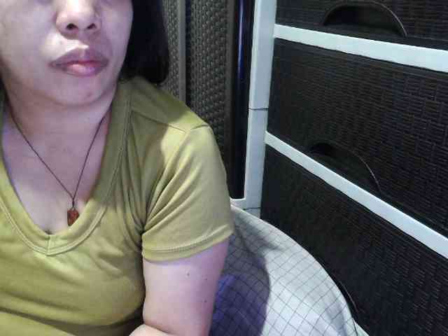Cassiee webcam