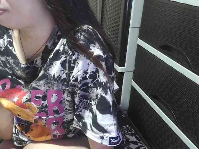 Kazzandra webcam