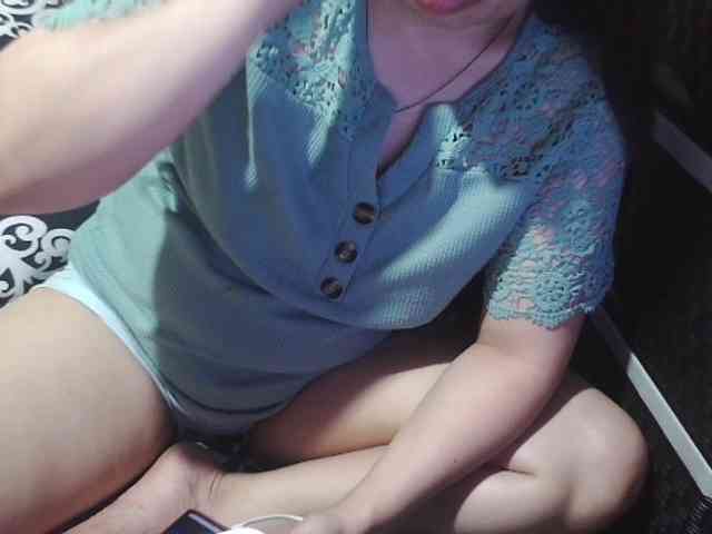 Cassiee webcam