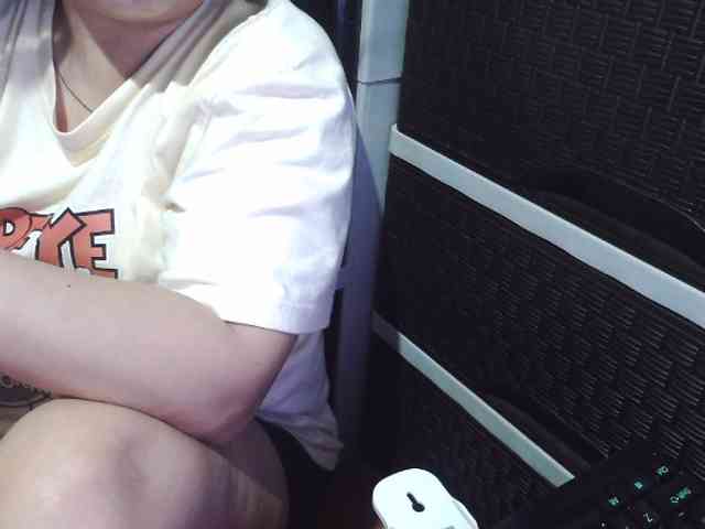 Cassiee webcam