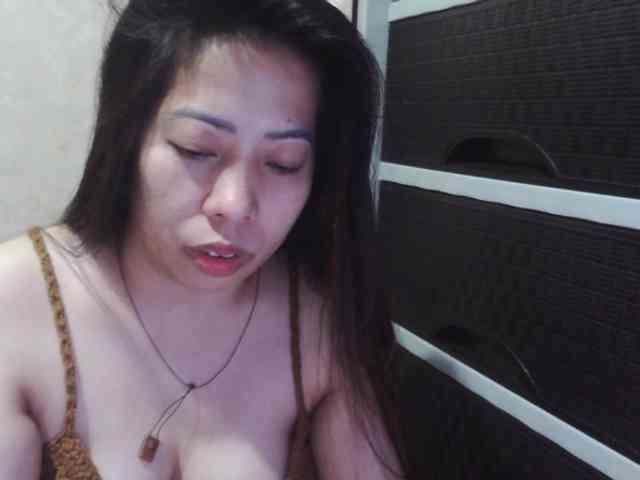 Cassiee webcam