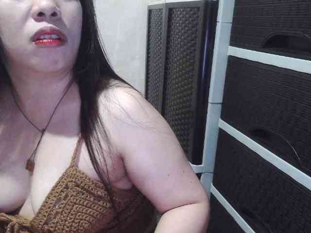 Cassiee webcam
