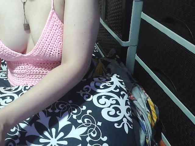 Cassiee webcam