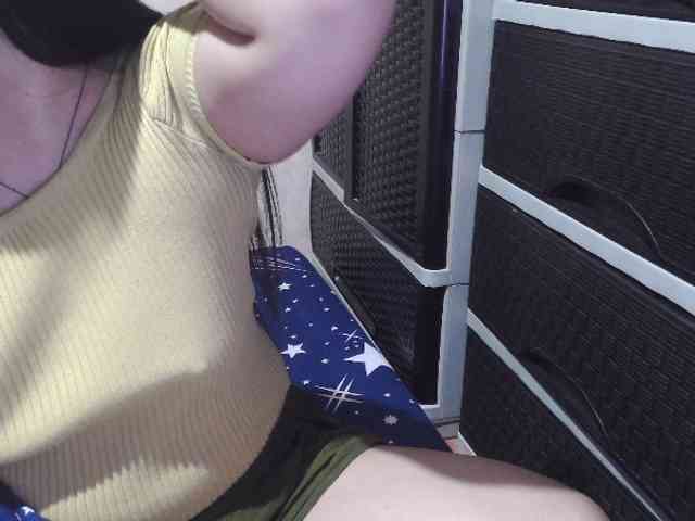 Cassiee webcam