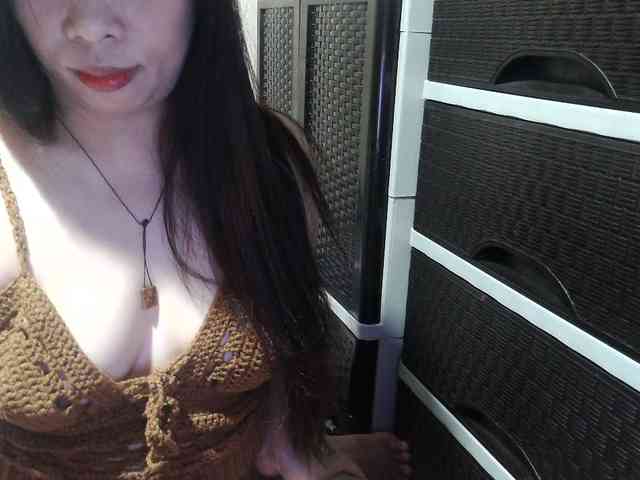 Cassiee webcam