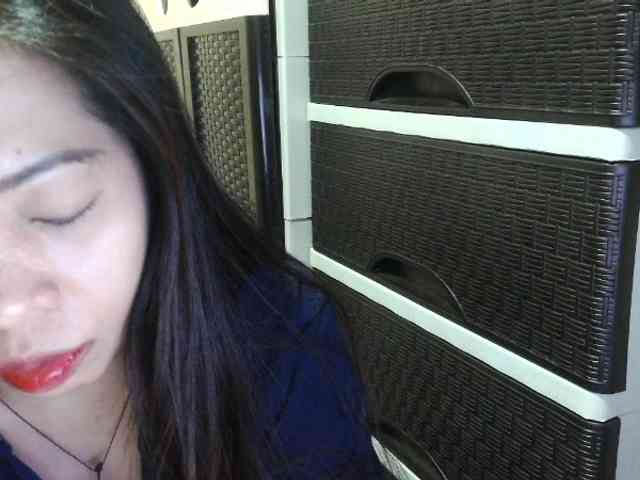 Cassiee webcam