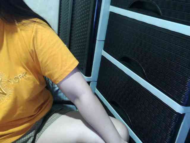 Cassiee webcam