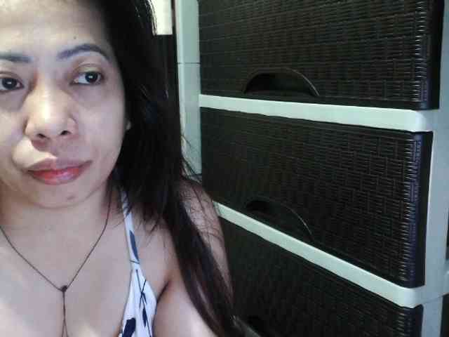 Cassiee webcam