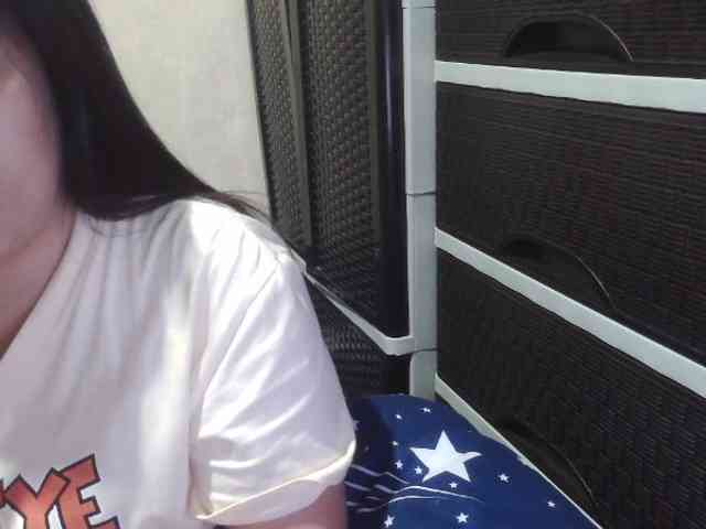 Cassiee webcam