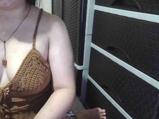 Cassiee webcam