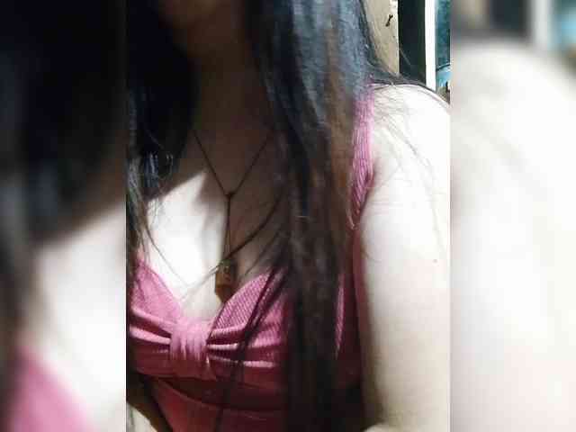 Cassiee webcam