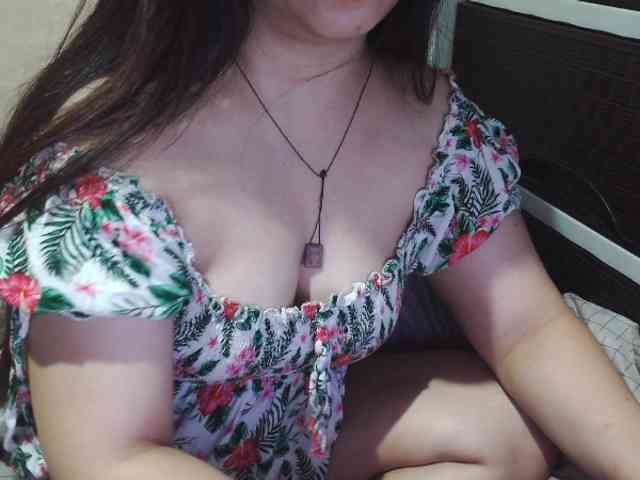 Cassiee webcam