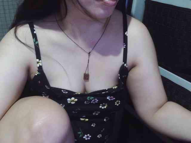Cassiee webcam
