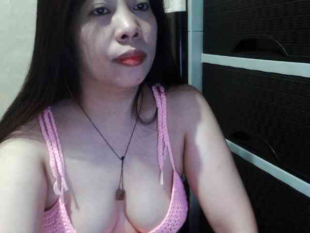 Cassiee webcam