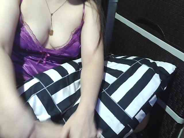 Kazzandra webcam