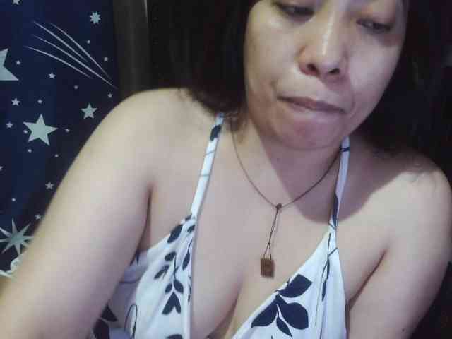 Cassiee webcam