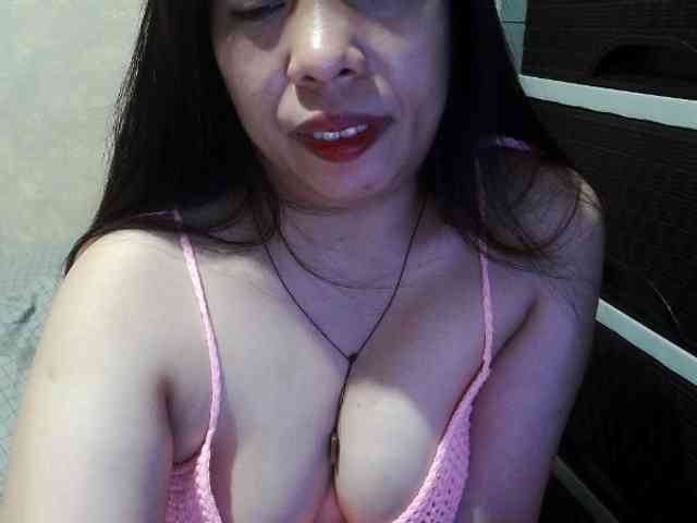 Cassiee webcam