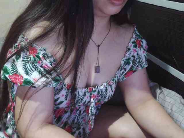 Cassiee webcam