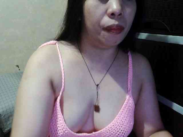 Cassiee webcam