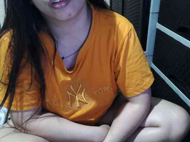 Cassiee webcam