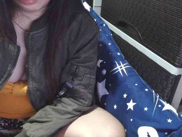 Cassiee webcam