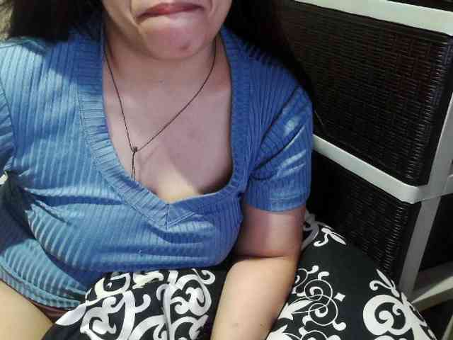 Cassiee webcam