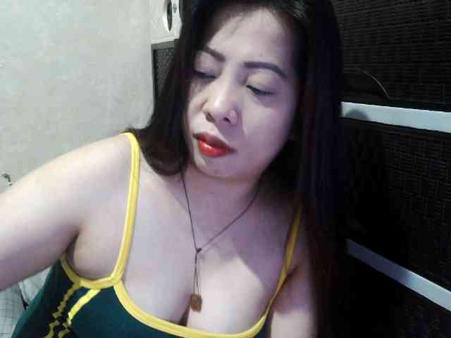 Cassiee webcam