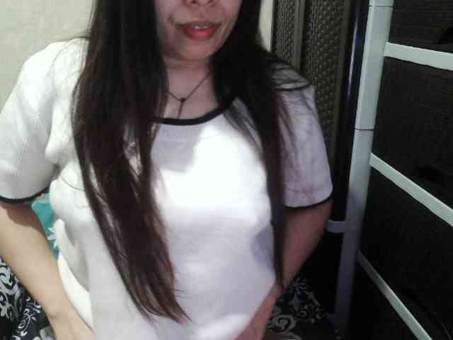 Cassiee webcam