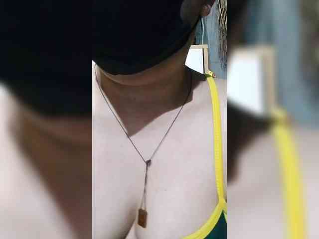 Cassiee webcam