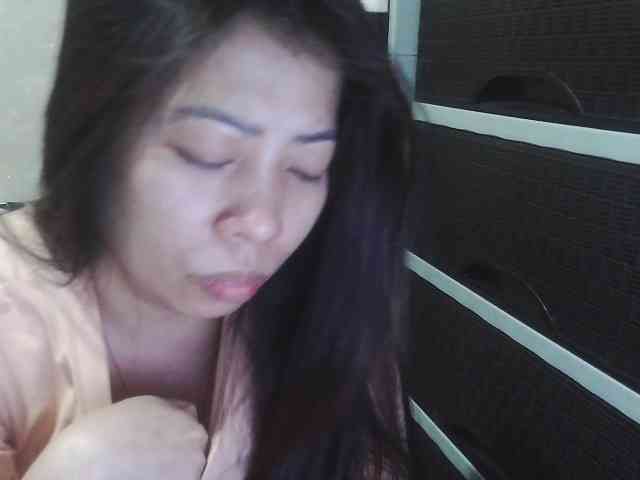 Cassiee webcam
