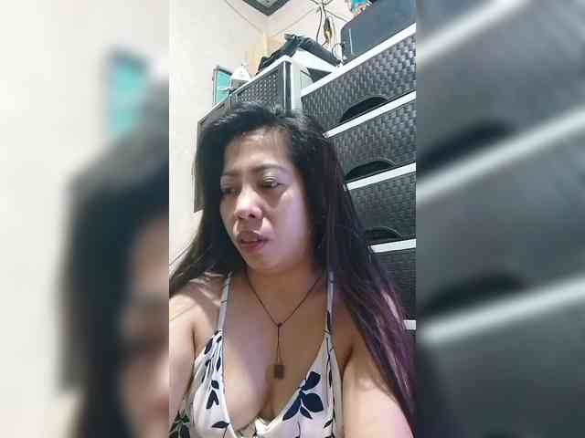 Cassiee webcam