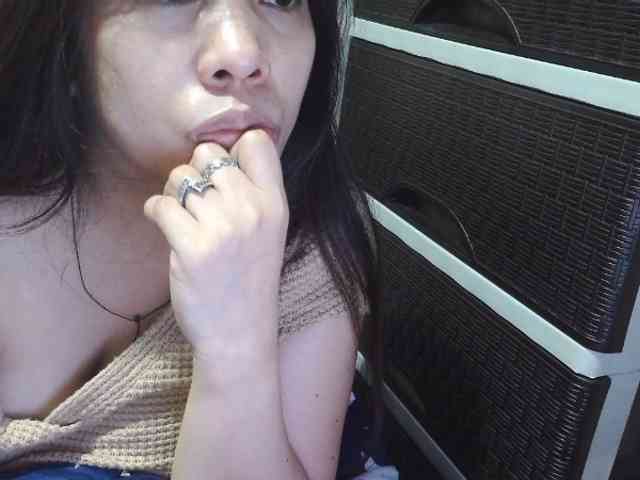 Cassiee webcam