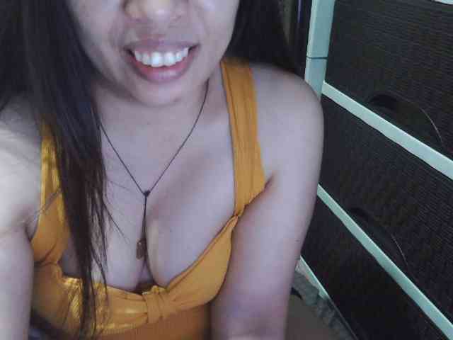 Cassiee webcam