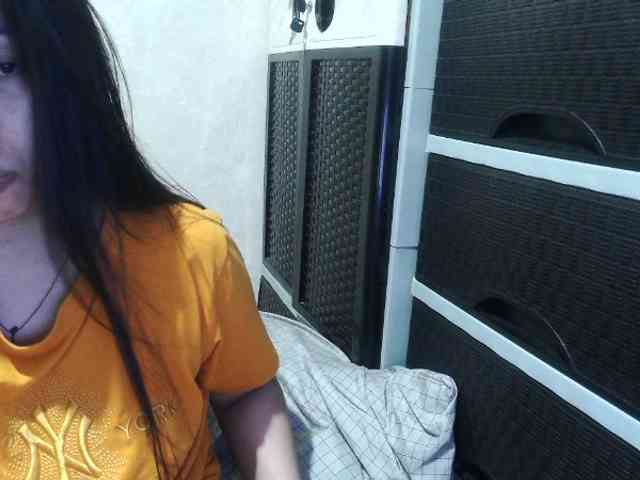 Cassiee webcam
