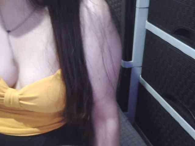 Cassiee webcam