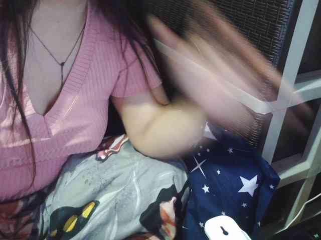 Cassiee webcam