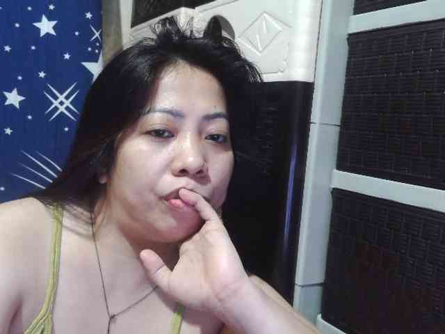 Cassiee webcam
