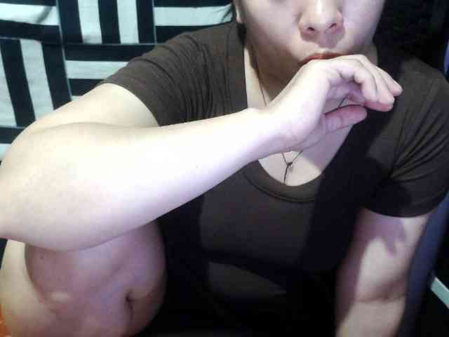 Cassiee webcam