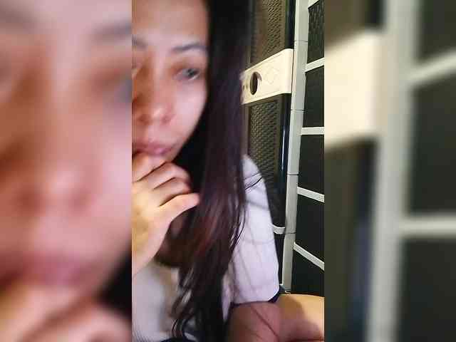 Cassiee webcam