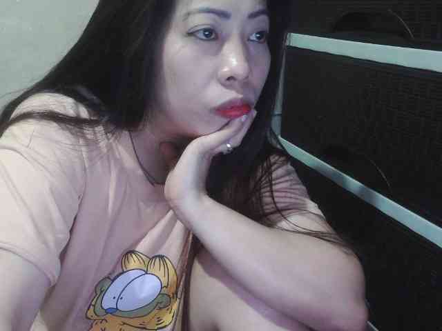 Cassiee webcam
